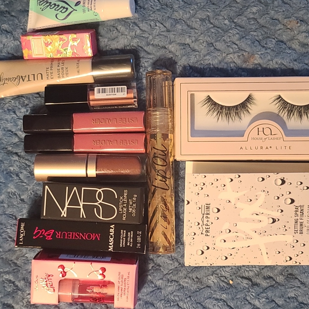Assorted lipgloss bundle
